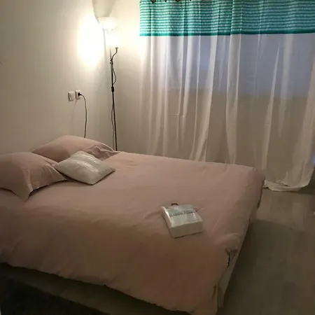 Grand Deux Pieces Climatise Appartement *